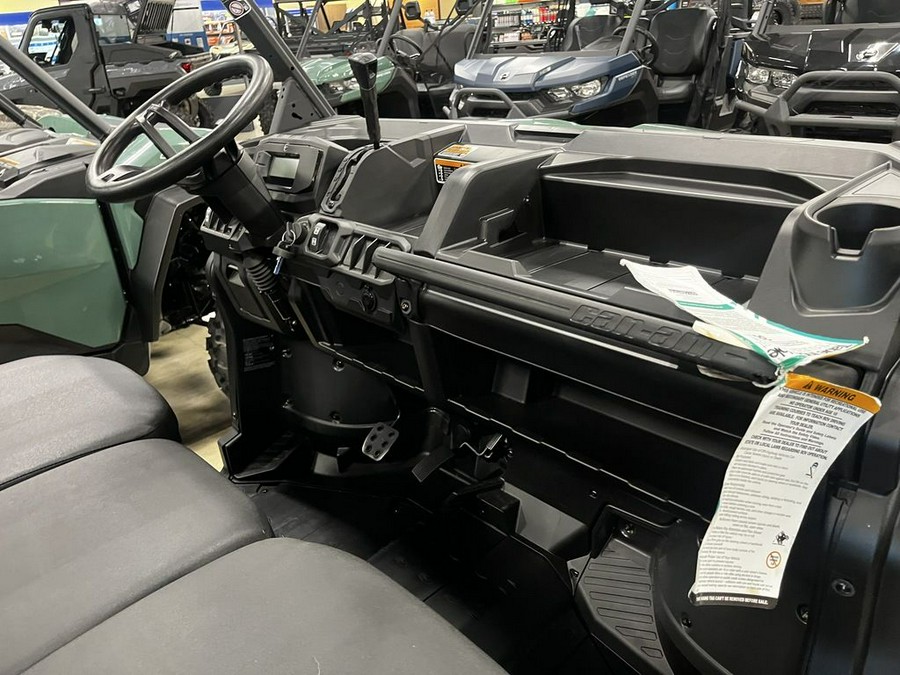 2026 Can-Am Defender 6X6 DPS HD10
