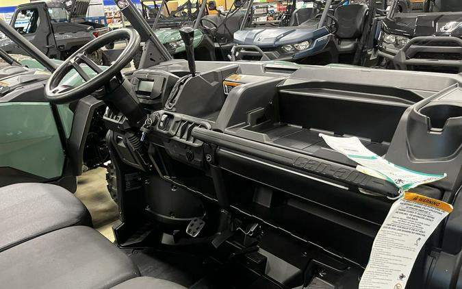 2026 Can-Am Defender 6X6 DPS HD10