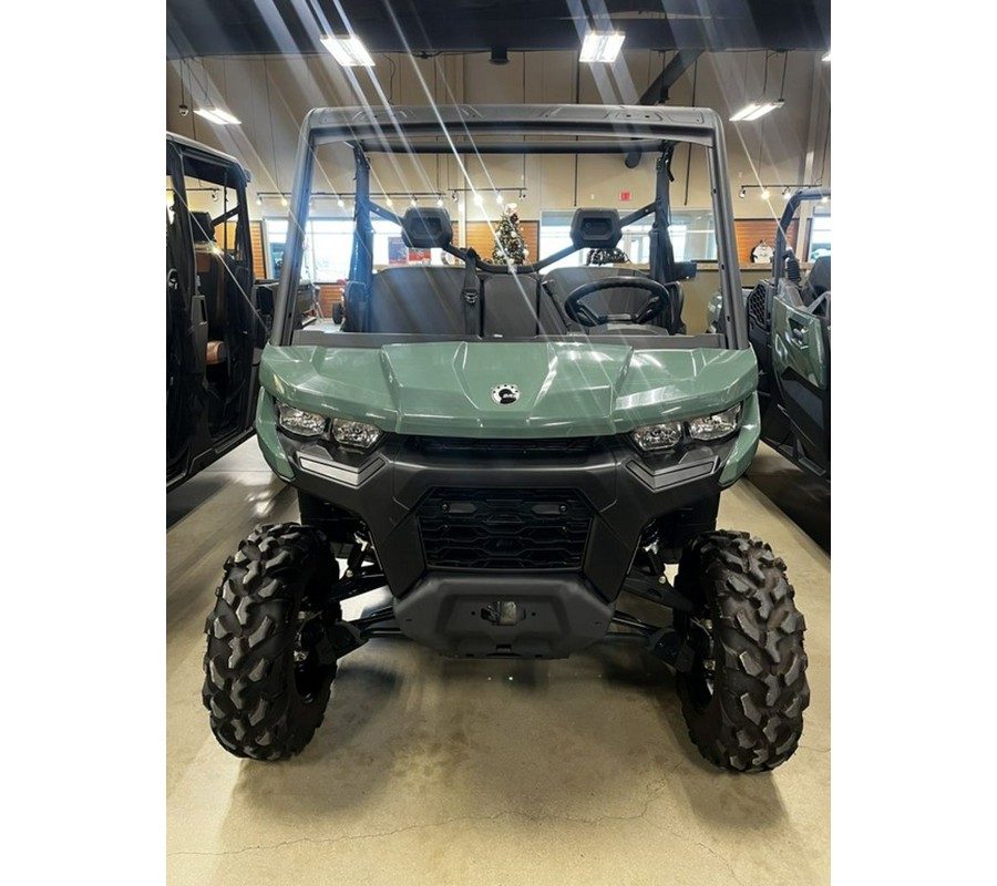 2026 Can-Am Defender 6X6 DPS HD10