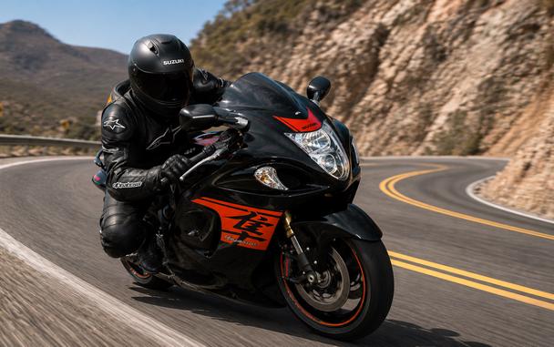 2018 SUZUKI GSX1300RA - F101166