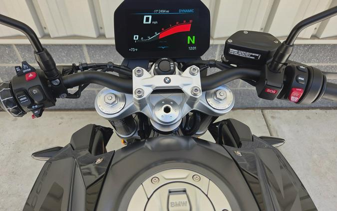 2025 BMW F 900 R
