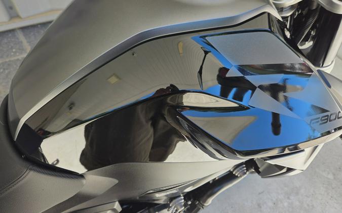 2025 BMW F 900 R