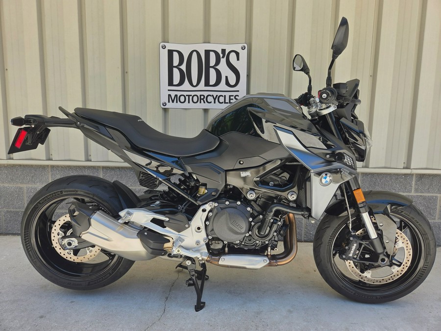 2025 BMW F 900 R