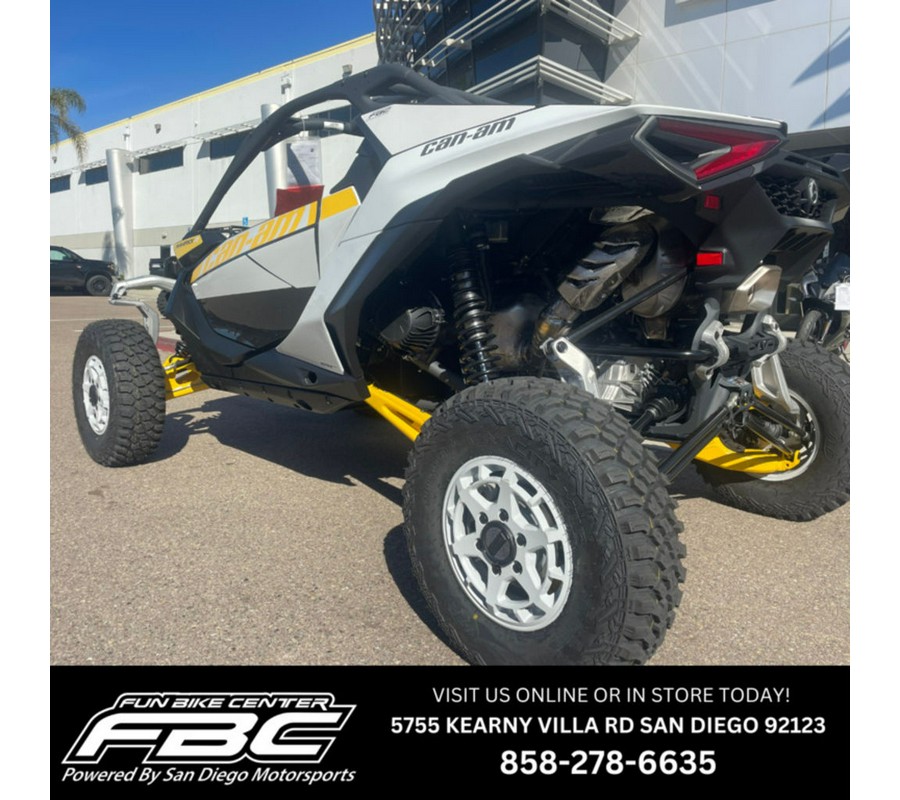 2024 Can-Am™ Maverick R Base