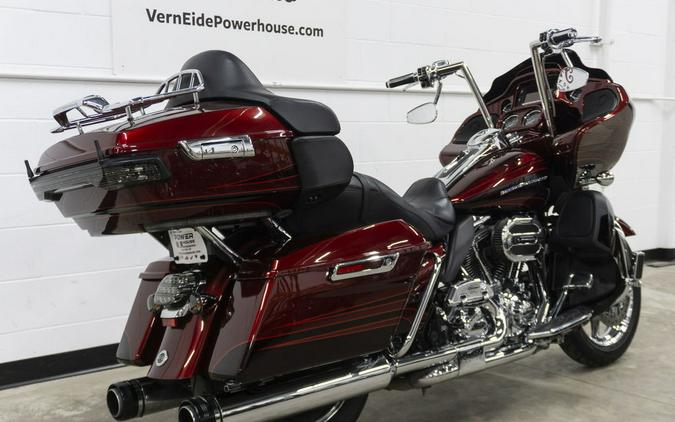 2015 Harley-Davidson® FLTRUSE - CVO™ Road Glide® Ultra