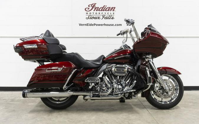 2015 Harley-Davidson® FLTRUSE - CVO™ Road Glide® Ultra