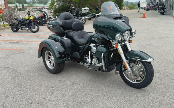 2024 Harley-Davidson® Tri Glide® Ultra Alpine Green / Vivid Black