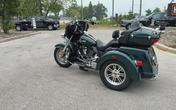 2024 Harley-Davidson® Tri Glide® Ultra Alpine Green / Vivid Black