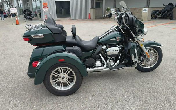 2024 Harley-Davidson® Tri Glide® Ultra Alpine Green / Vivid Black
