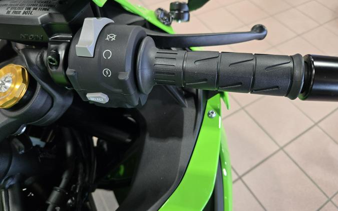 2026 KAWASAKI NINJA ZX-4RR ABS