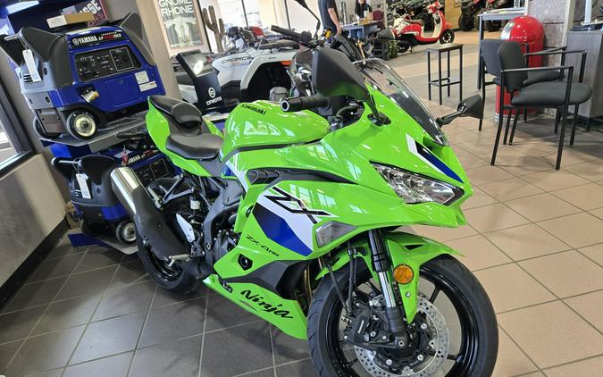 2026 KAWASAKI NINJA ZX-4RR ABS