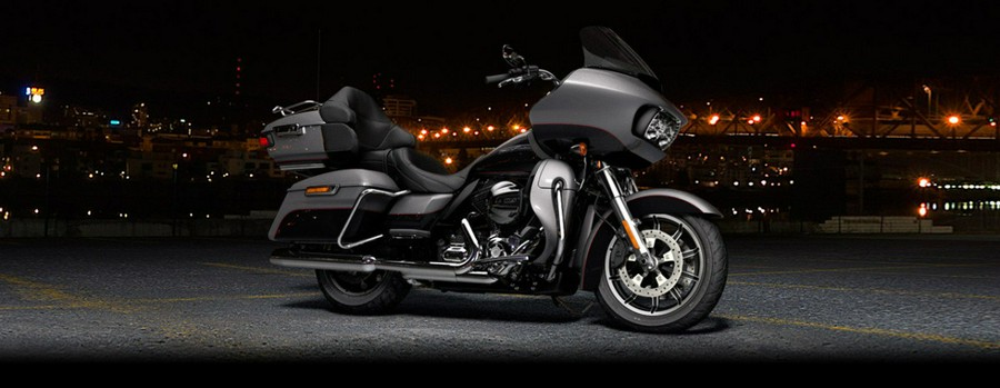 2016 Harley-Davidson® Road Glide® Ultra Billet Silver/Vivid Black