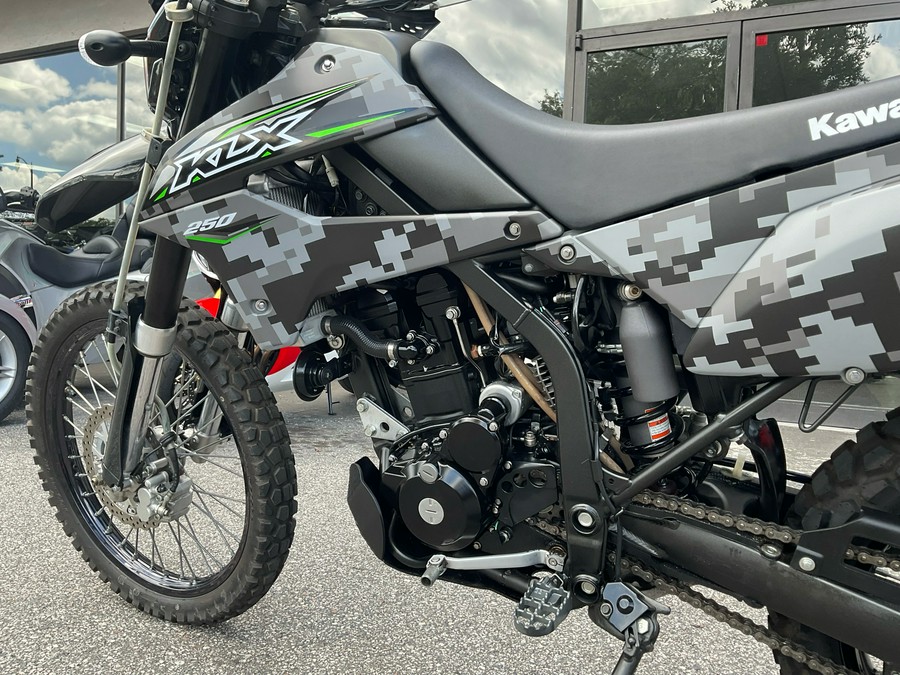 2018 Kawasaki KLX 250 Camo