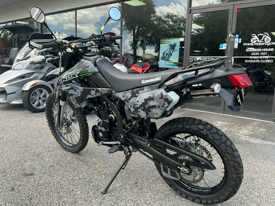 2018 Kawasaki KLX 250 Camo