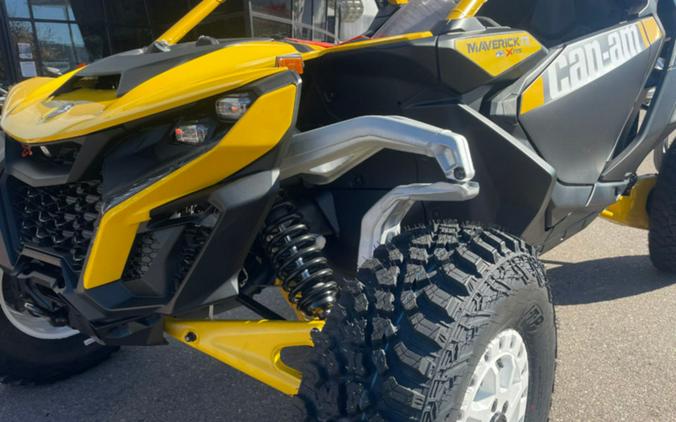 2024 Can-Am™ Maverick R X rs With SMART-SHOX