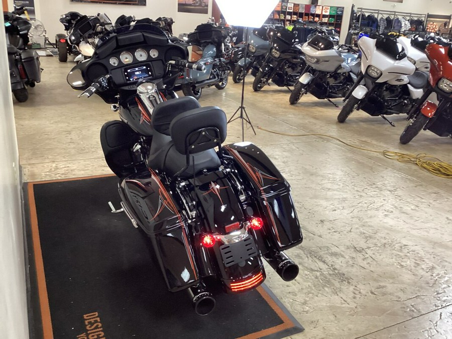 2023 Harley-Davidson Street Glide Black FLHX