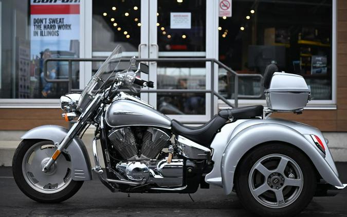 2009 Honda® VTX1300 R