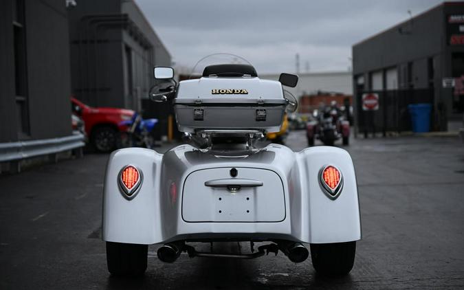 2009 Honda® VTX1300 R