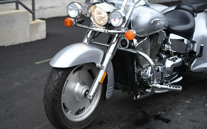 2009 Honda® VTX1300 R