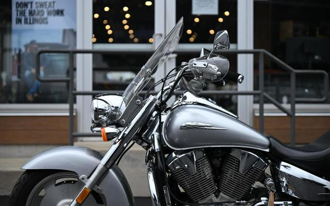 2009 Honda® VTX1300 R