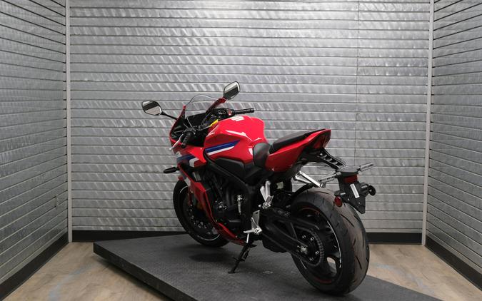 2026 HONDA CB650R E-CLUTCH