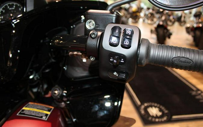 2026 Indian Motorcycle® Challenger® Dark Horse® Sunset Red Smoke