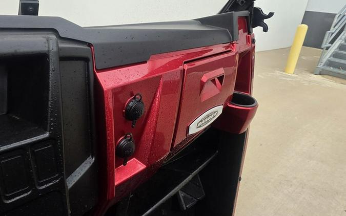 2015 Polaris Ranger Crew 900-6 EPS Sunset Red