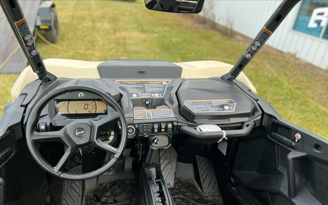 2023 Can-Am® Commander XT-P