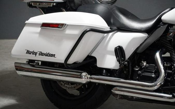 2016 Harley-Davidson® FLHTKL - Ultra Limited Low