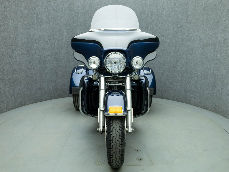 2013 HARLEY DAVIDSON FLHTCUTG TRI GLIDE ULTRA CLASSIC TRIKE