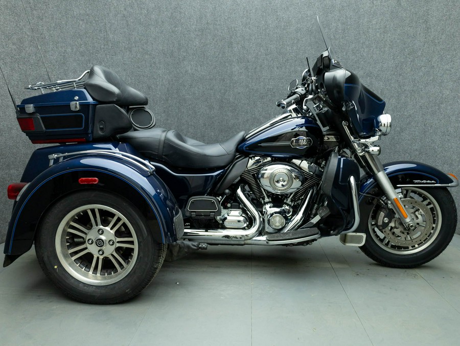 2013 HARLEY DAVIDSON FLHTCUTG TRI GLIDE ULTRA CLASSIC TRIKE
