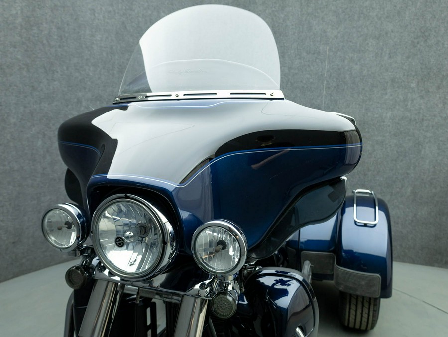 2013 HARLEY DAVIDSON FLHTCUTG TRI GLIDE ULTRA CLASSIC TRIKE