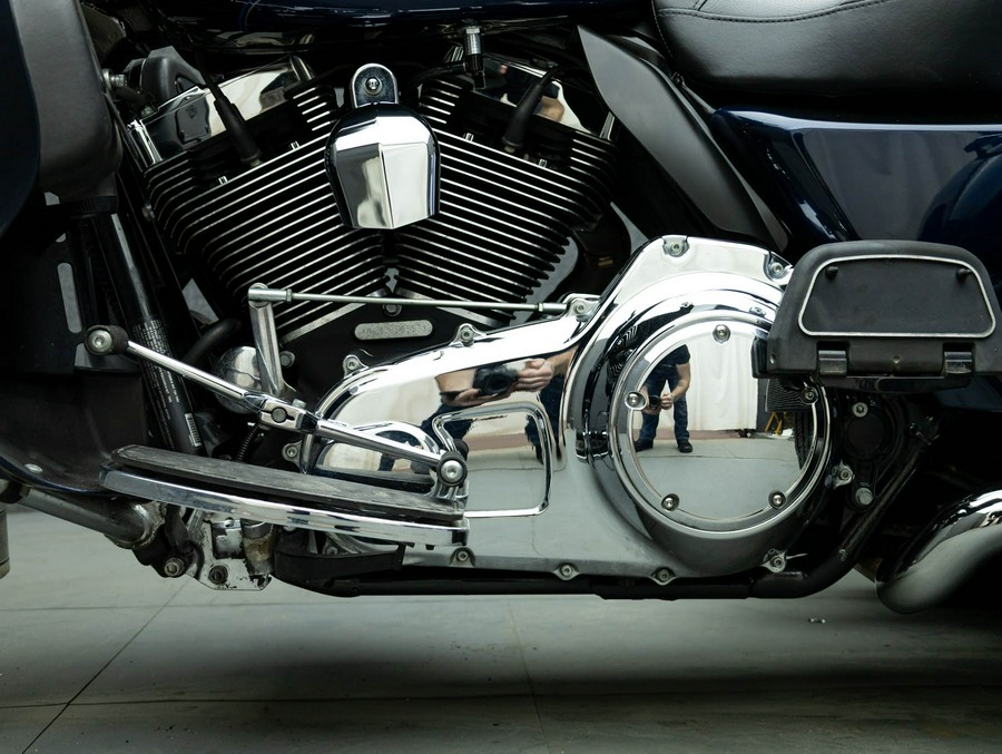 2013 HARLEY DAVIDSON FLHTCUTG TRI GLIDE ULTRA CLASSIC TRIKE