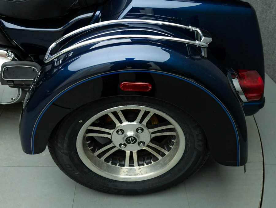 2013 HARLEY DAVIDSON FLHTCUTG TRI GLIDE ULTRA CLASSIC TRIKE