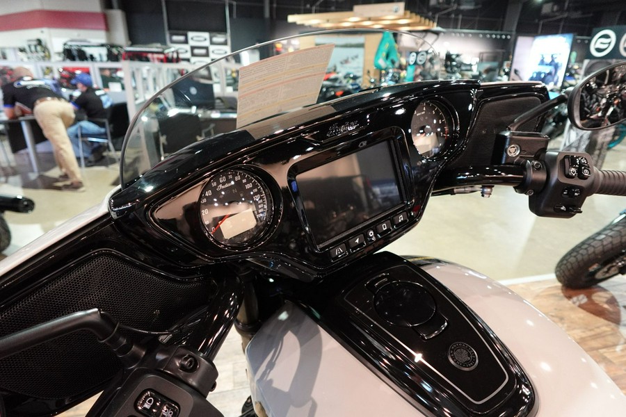 2026 Indian Motorcycle Chieftain® PowerPlus Dark Horse with 112 and PowerBand Audio Package