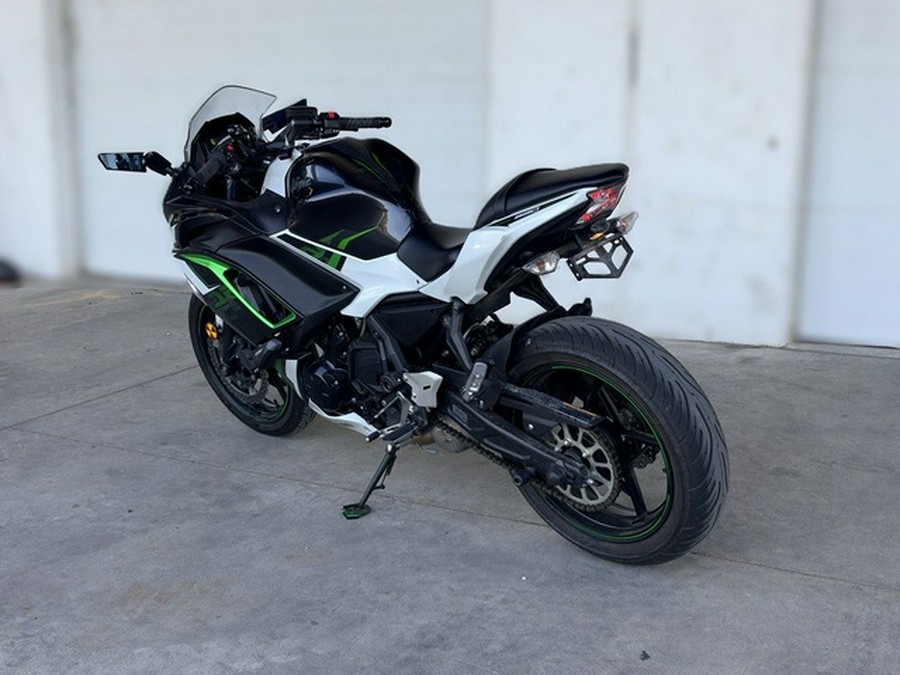 2022 Kawasaki Ninja 650 KRT Edition