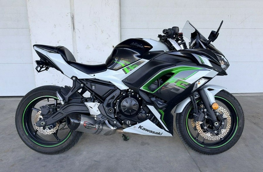 2022 Kawasaki Ninja 650 KRT Edition