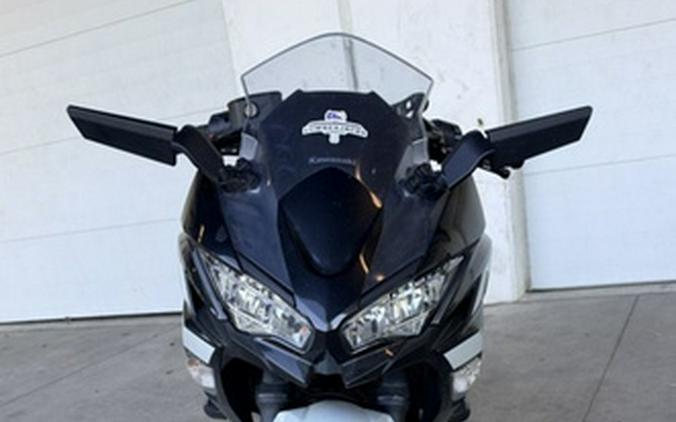 2022 Kawasaki Ninja 650 KRT Edition