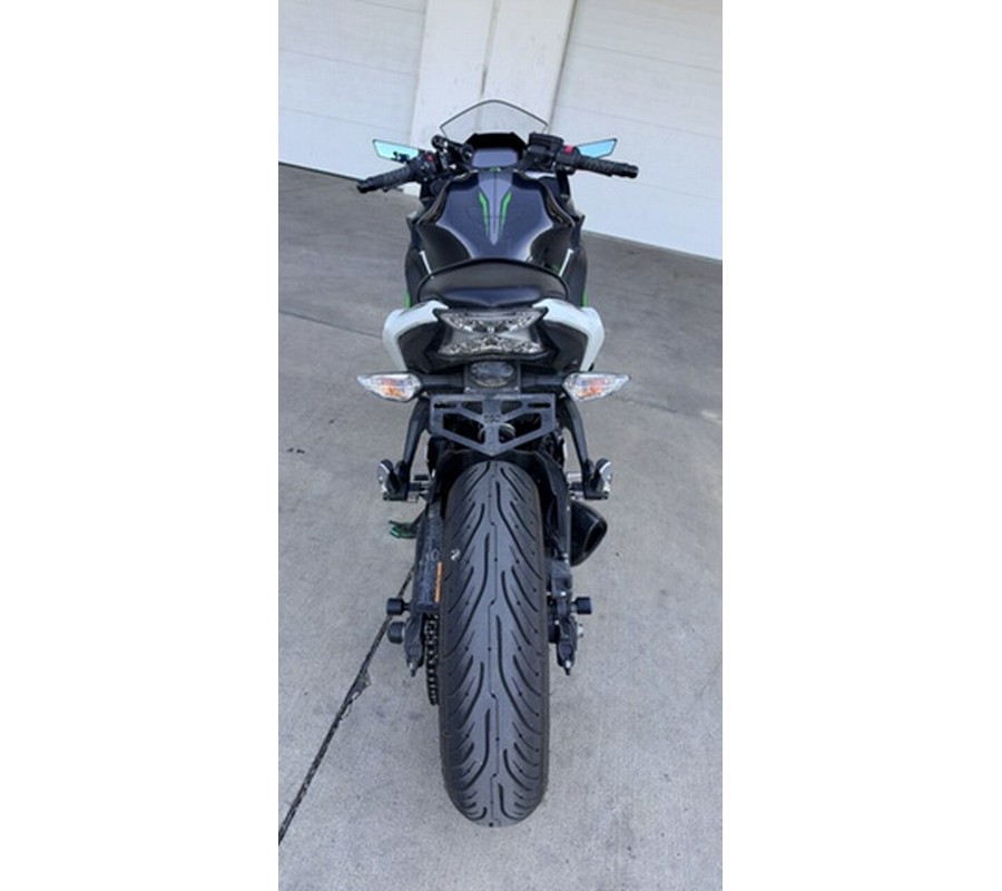 2022 Kawasaki Ninja 650 KRT Edition