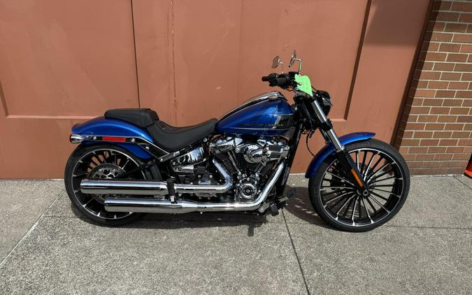 Harley-Davidson® Breakout™ 117 Blue Burst