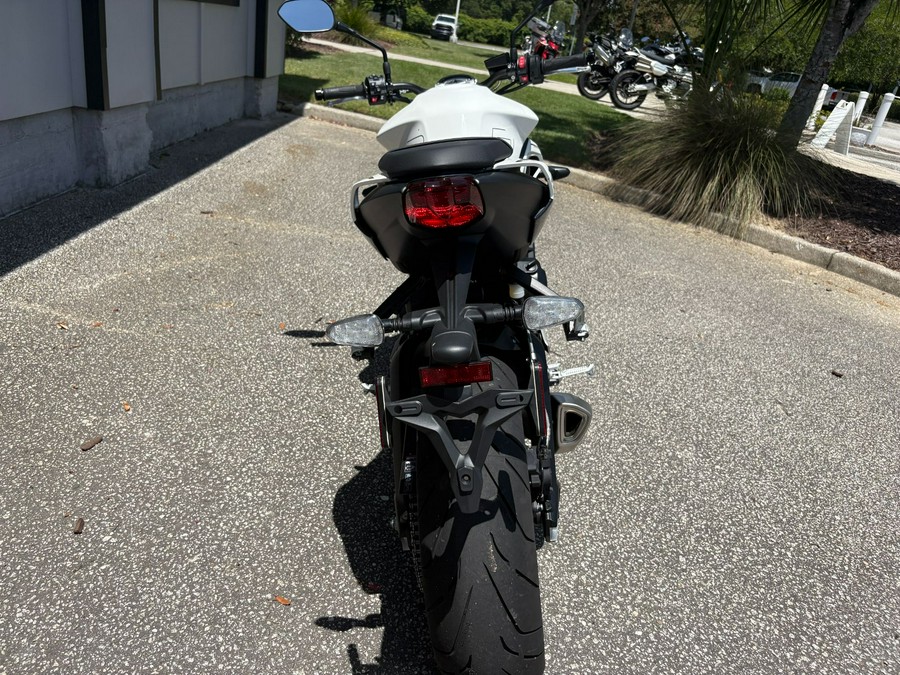 2025 Triumph Street Triple 765 R
