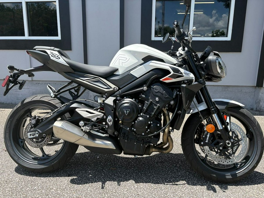 2025 Triumph Street Triple 765 R
