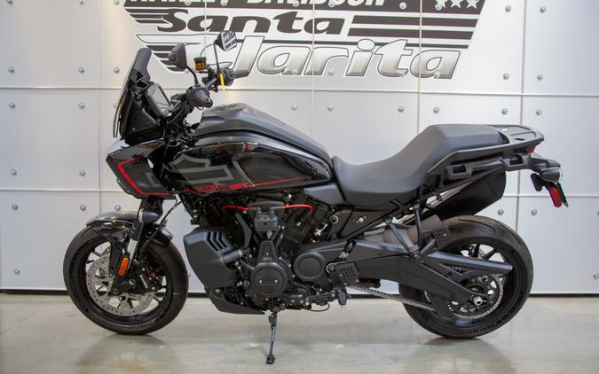 2025 Harley-Davidson® Pan America® 1250 ST