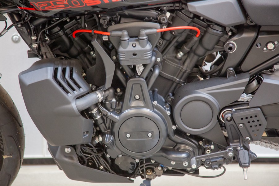 2025 Harley-Davidson® Pan America® 1250 ST