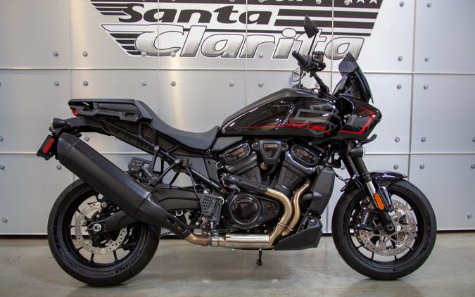 2025 Harley-Davidson® Pan America® 1250 ST