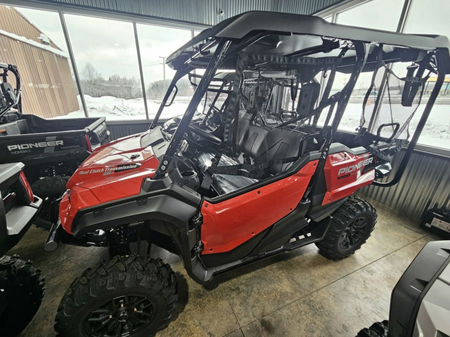 2025 Honda Pioneer 1000-5 Deluxe