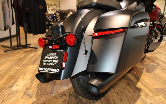 2026 Indian Motorcycle® Chieftain® PowerPlus Dark Horse® 112 w/PowerBand Black Smoke