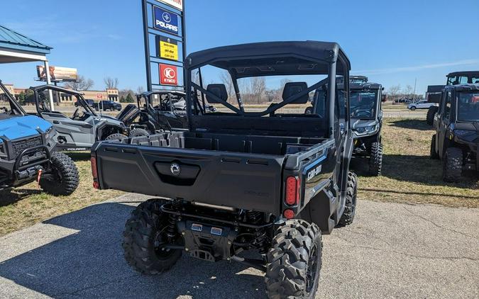 2024 Can-Am® Defender XT HD10