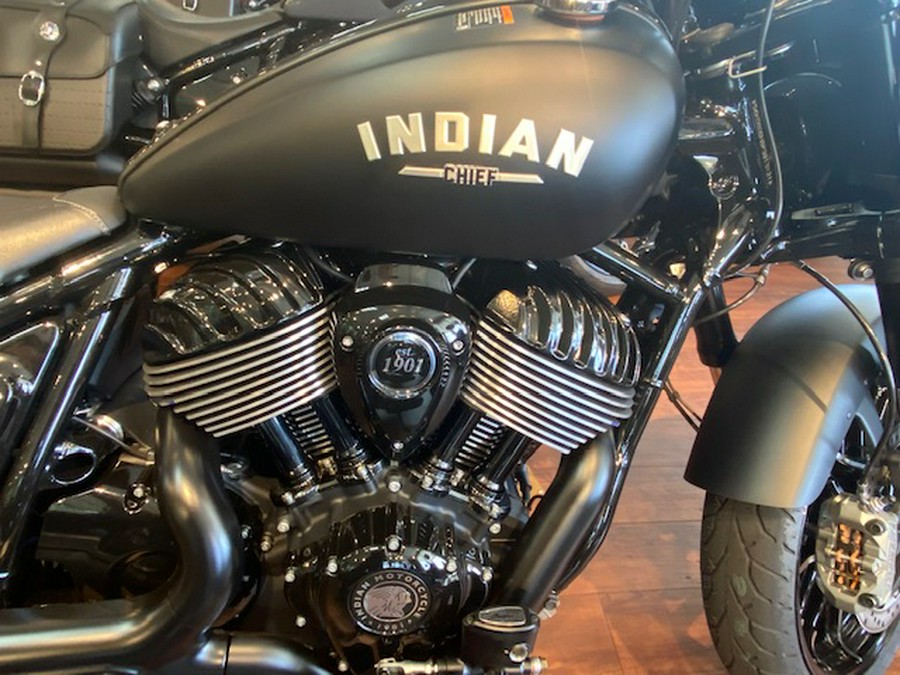 2023 Indian Motorcycle® Sport Chief® Base