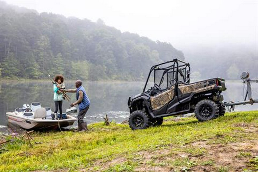 2022 Honda Pioneer 1000 Deluxe